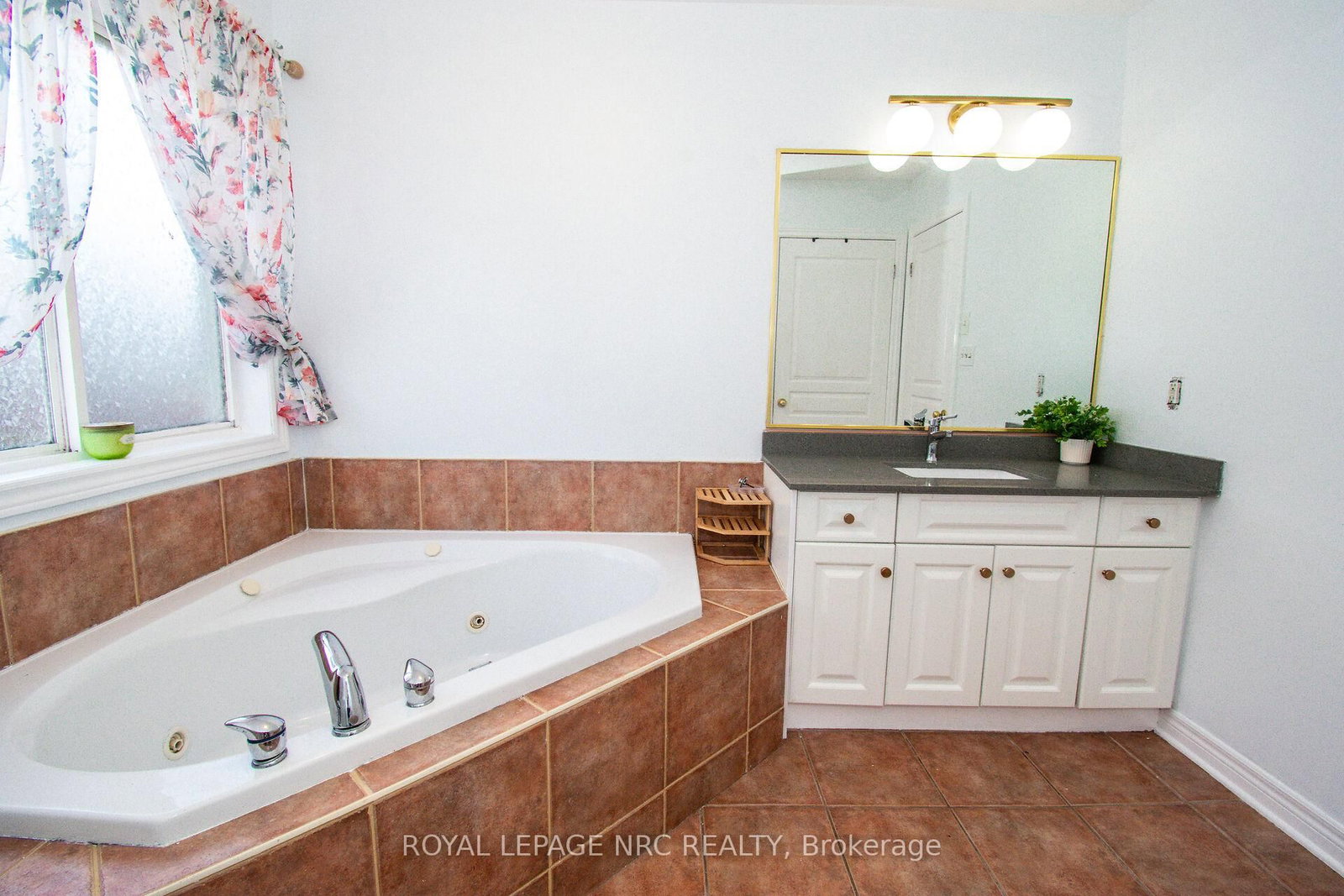 15 Arlene Street • St. Catharines, ON photo 29