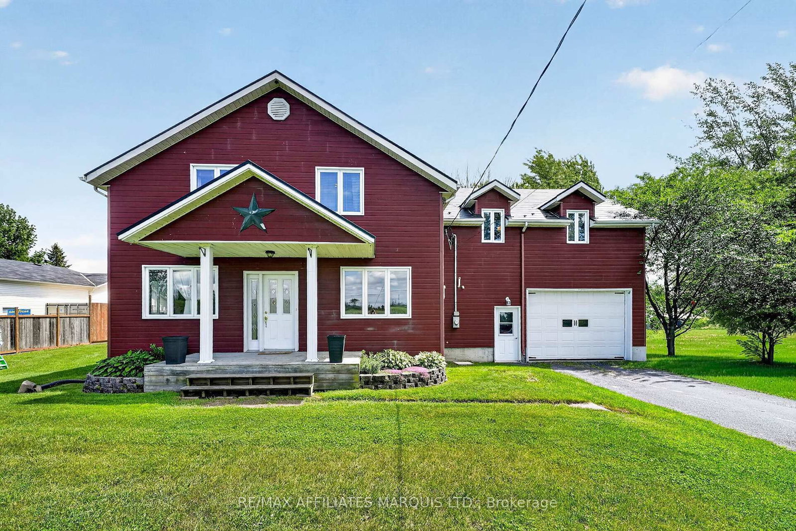 22006 Old Highway 2 • South Glengarry, ON photo 1