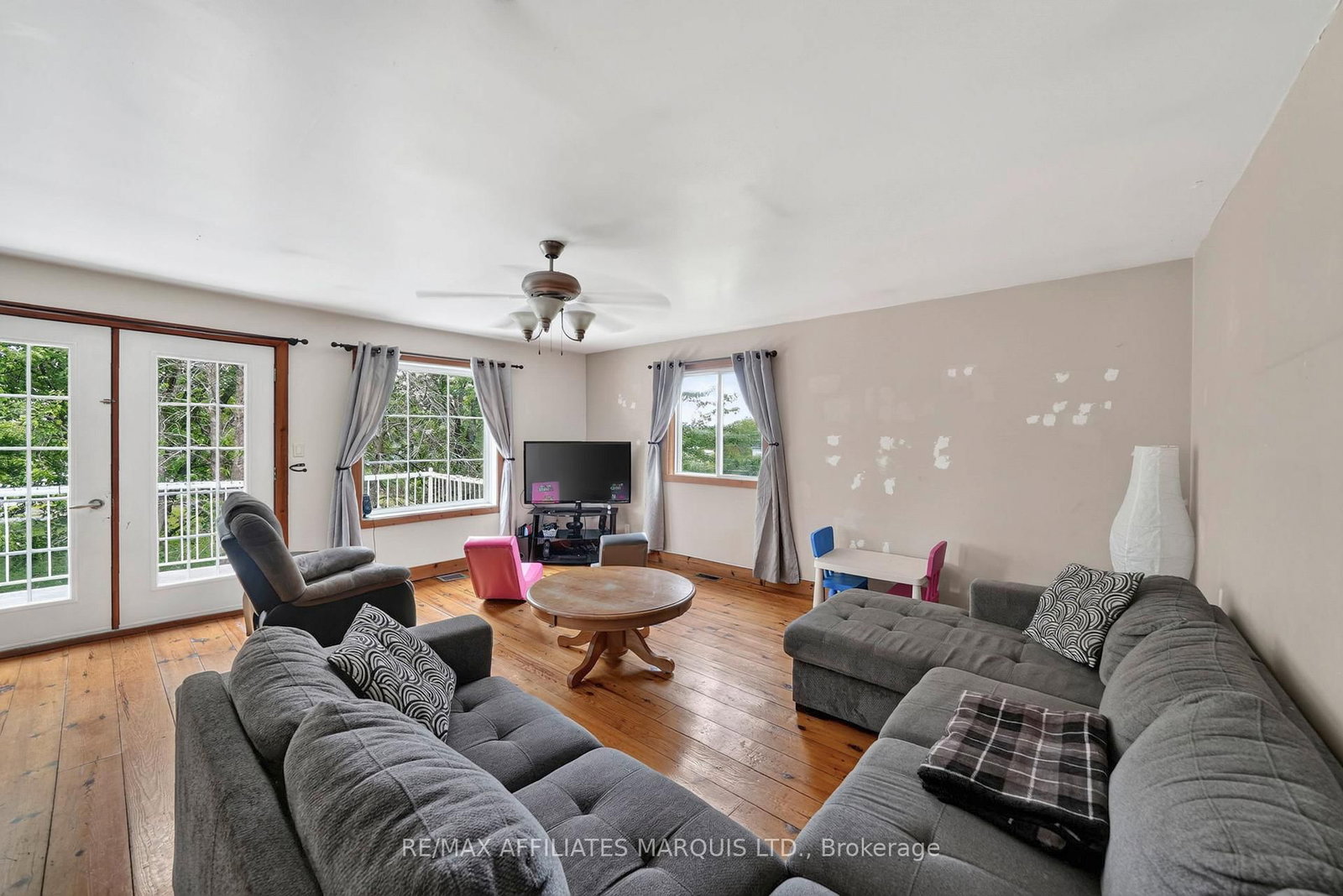 22006 Old Highway 2 • South Glengarry, ON photo 14