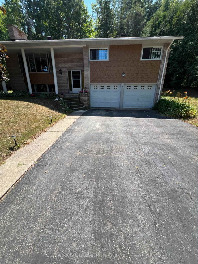 19 FOREST HILL Road