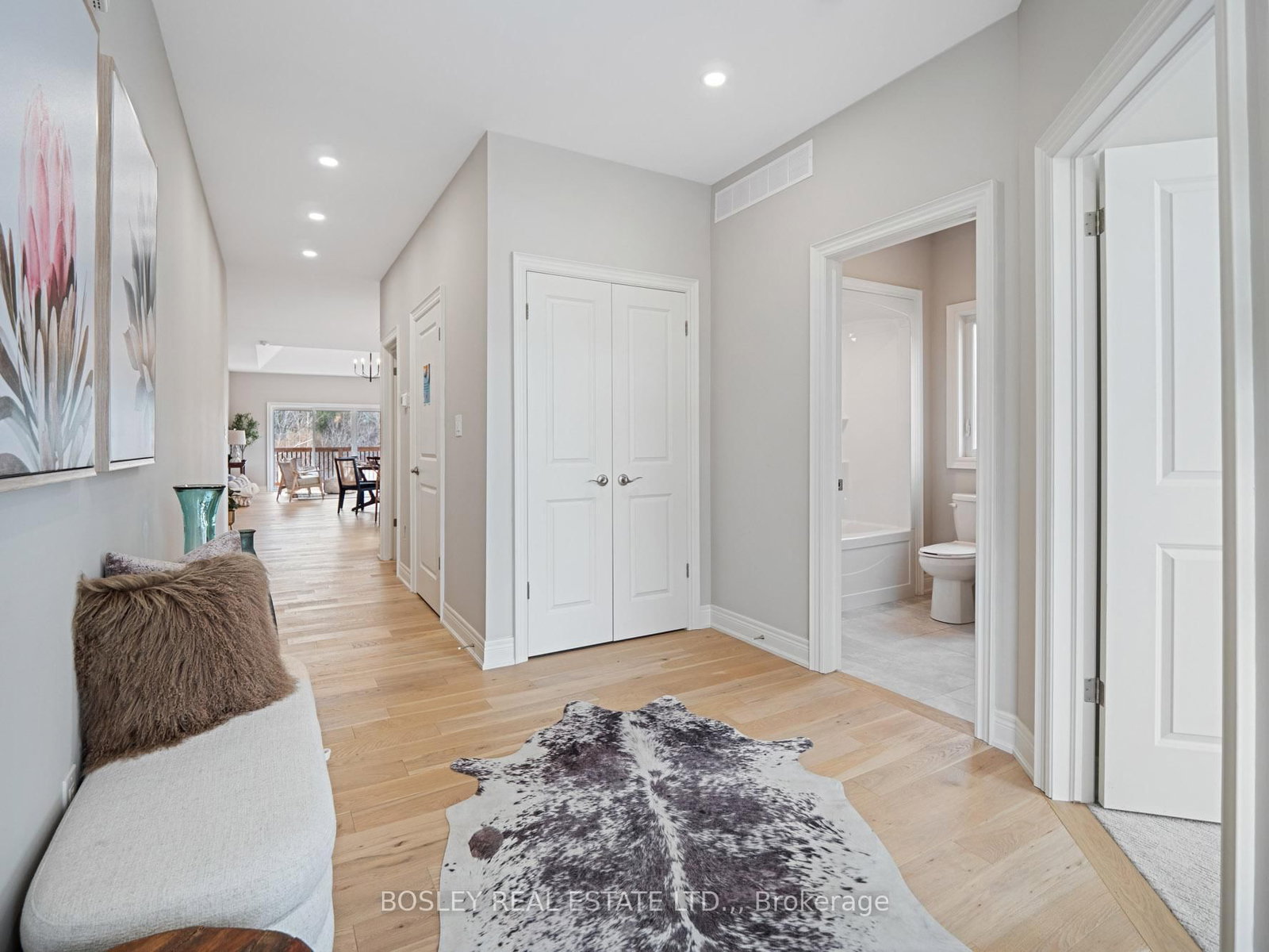 505 ROYAL RIDGE Drive • Fort Erie, ON photo 4