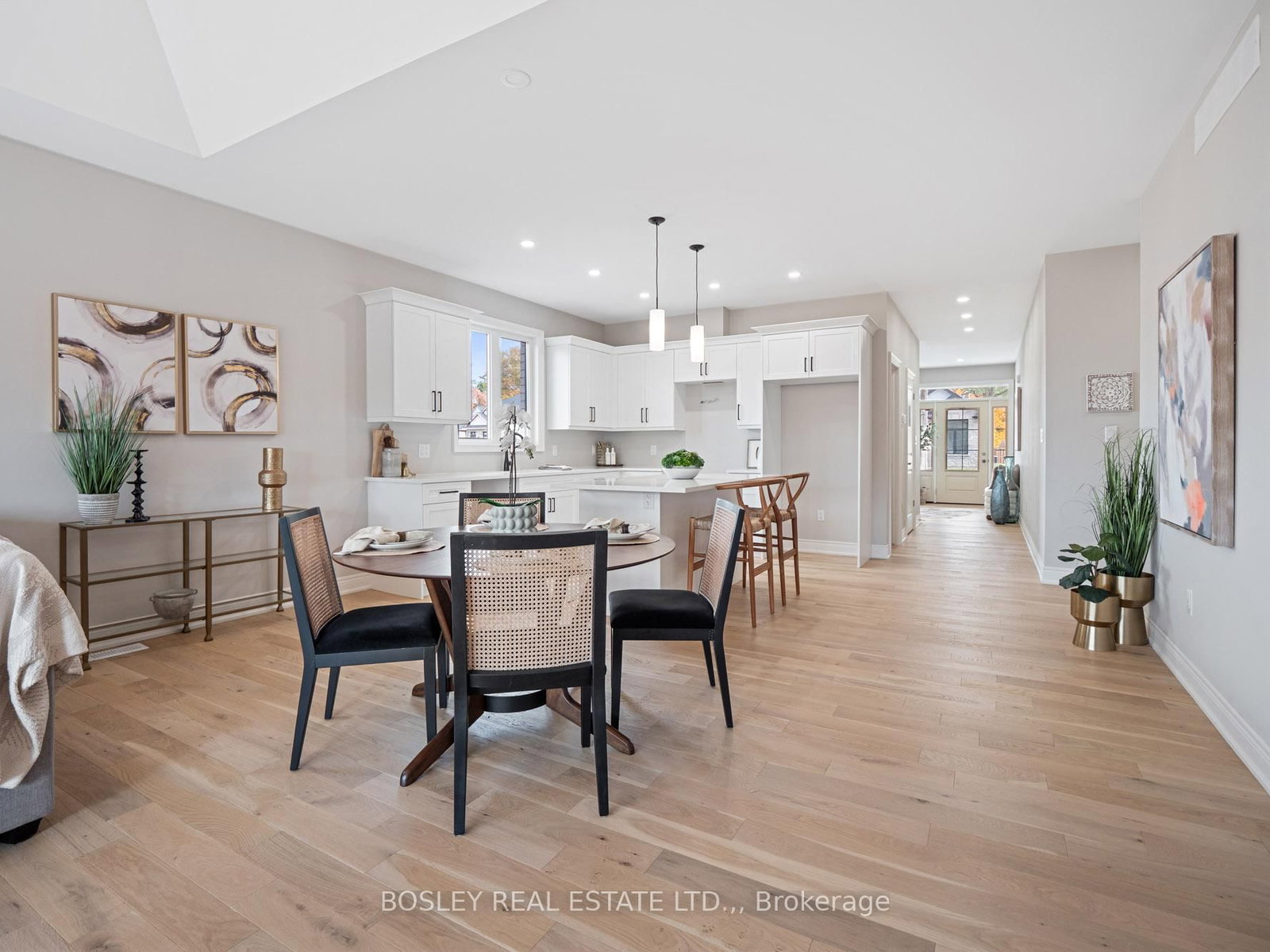 505 ROYAL RIDGE Drive • Fort Erie, ON photo 6