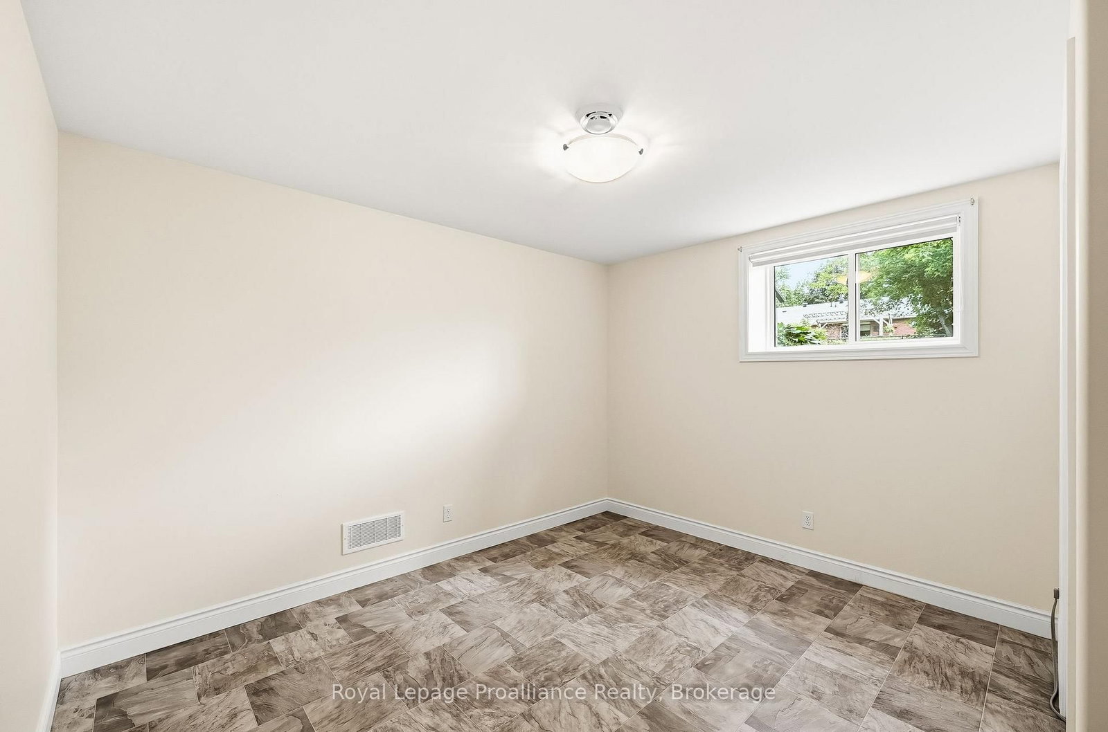 42B Chapel Street • Brighton, ON photo 33