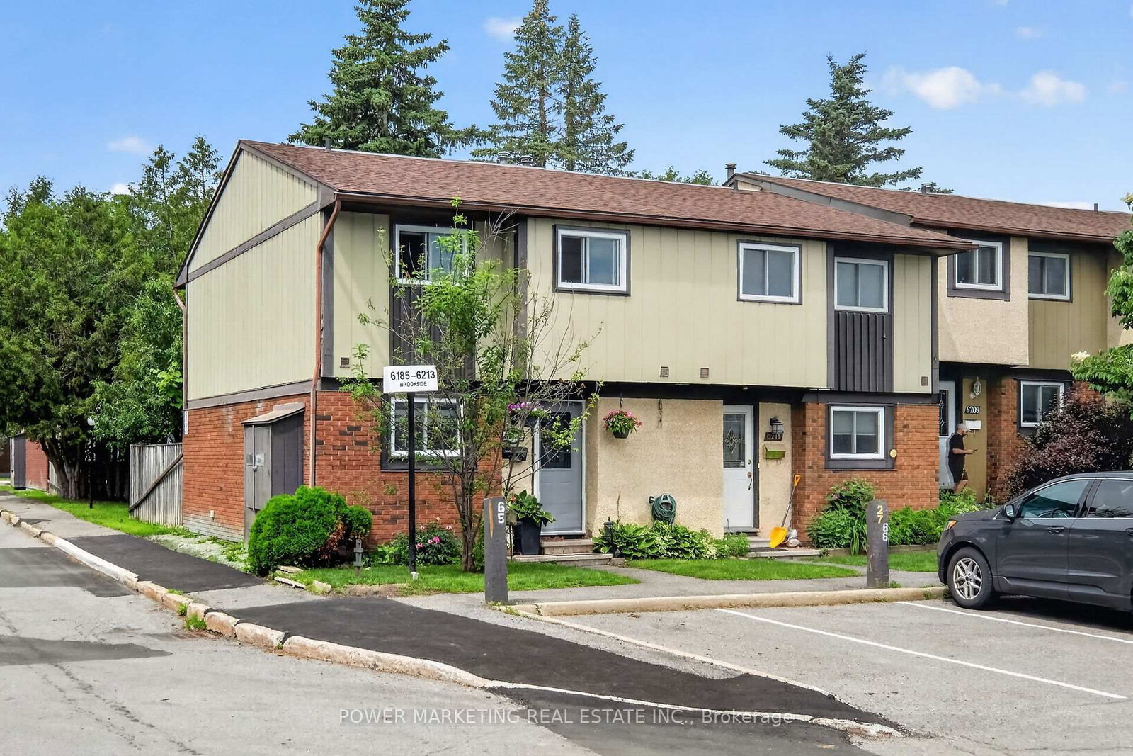 6213 BROOKSIDE Lane • Ottawa, ON photo 1