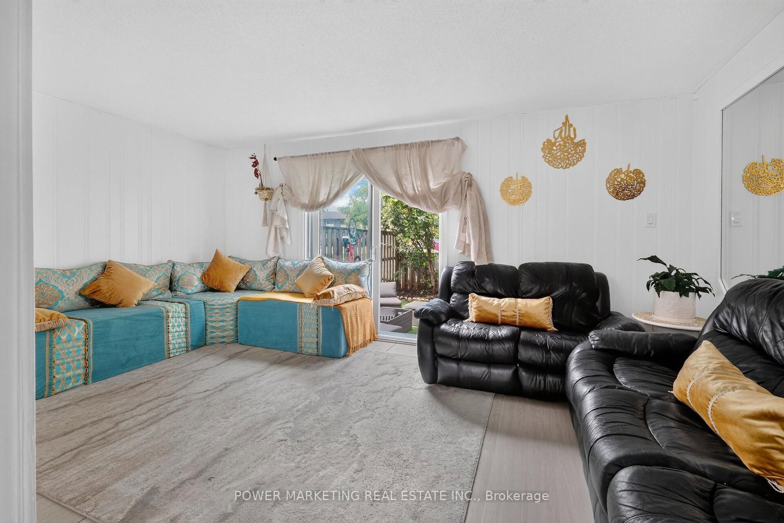 6213 BROOKSIDE Lane • Ottawa, ON photo 10