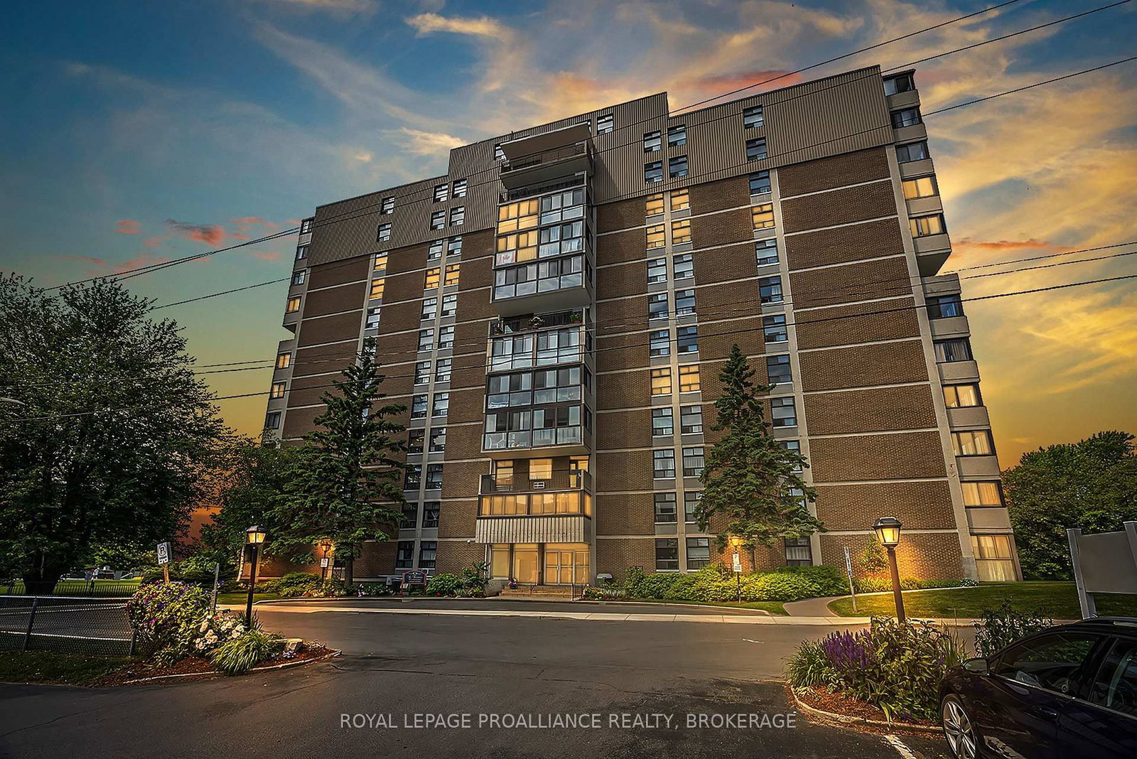 2 Mowat Avenue • #806 • Kingston, ON photo 1
