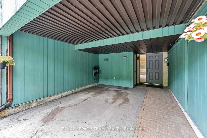 215 Booth Street