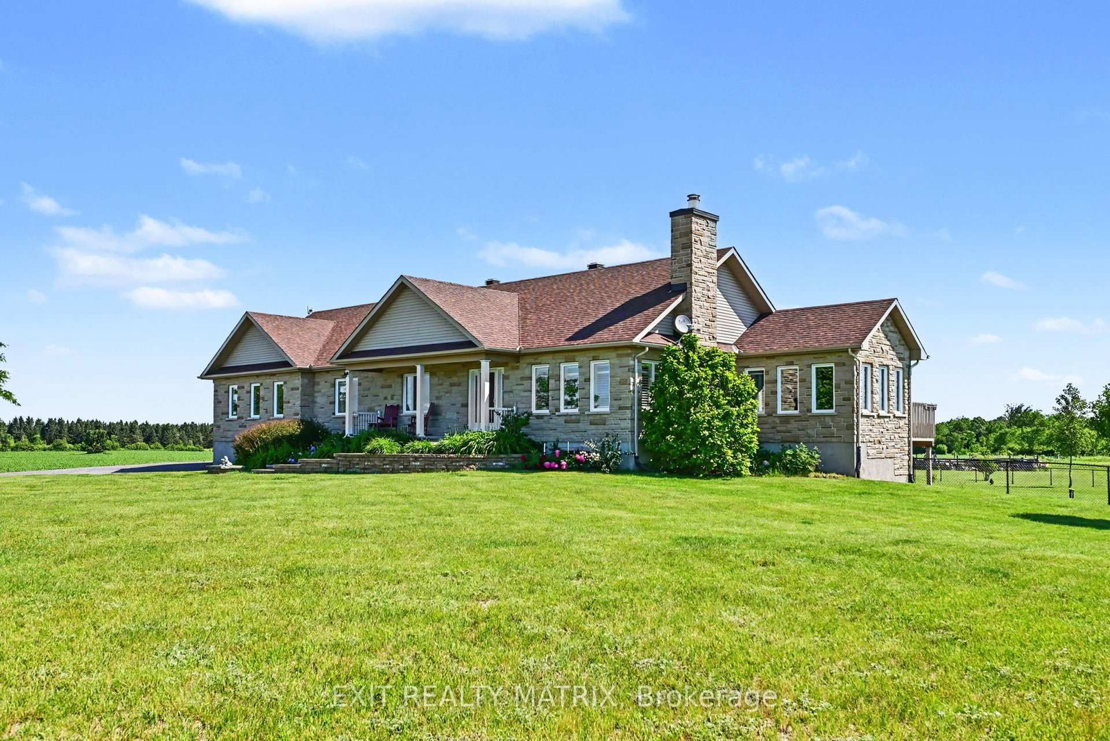 3139 Birchgrove Road • Ottawa, ON photo 3
