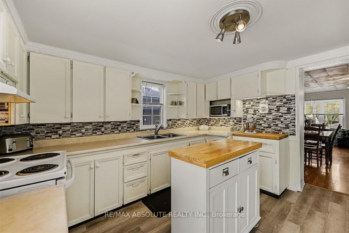 61 Tierney Street N