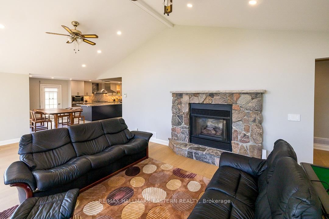 15 Oakridge Drive • North Kawartha, ON photo 5