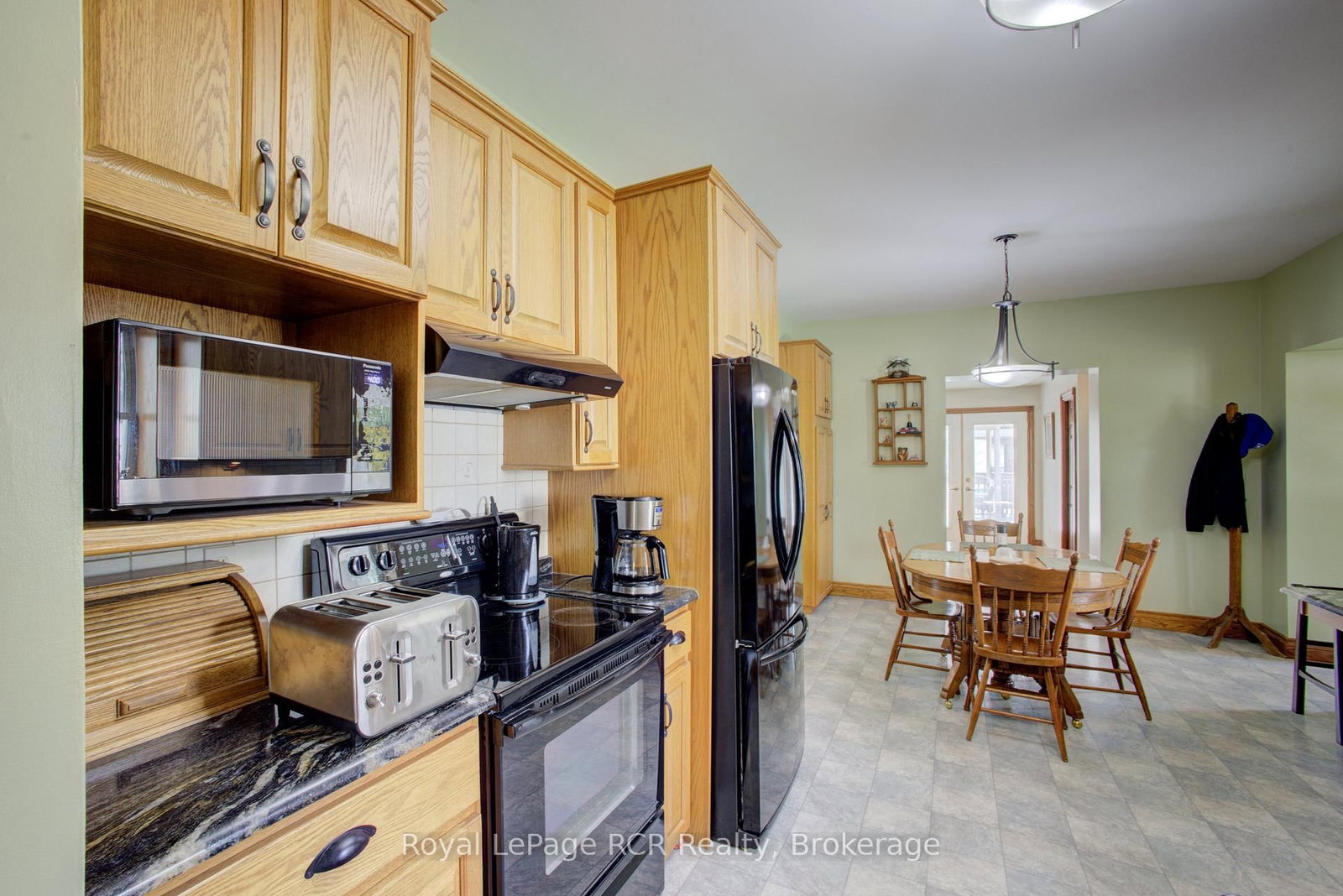 252 Main Street • North Perth, ON photo 12