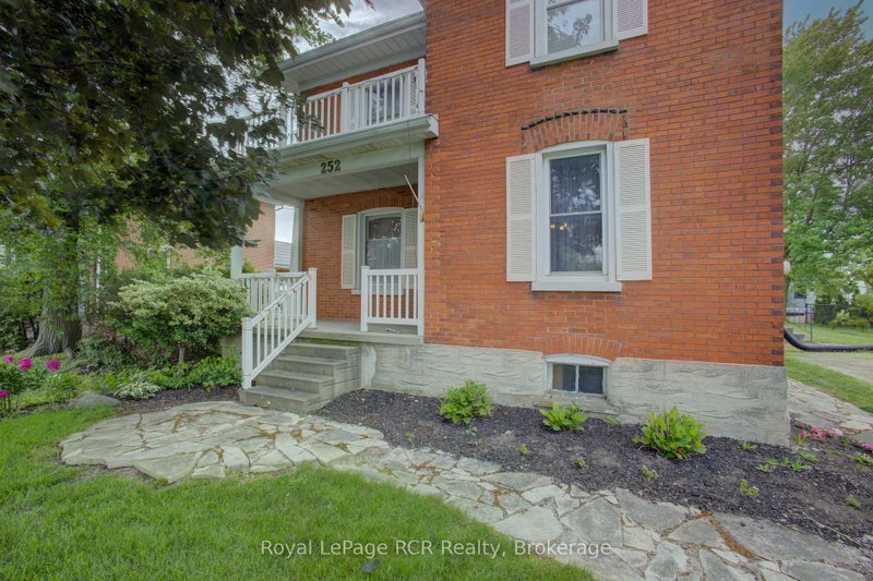 252 Main Street