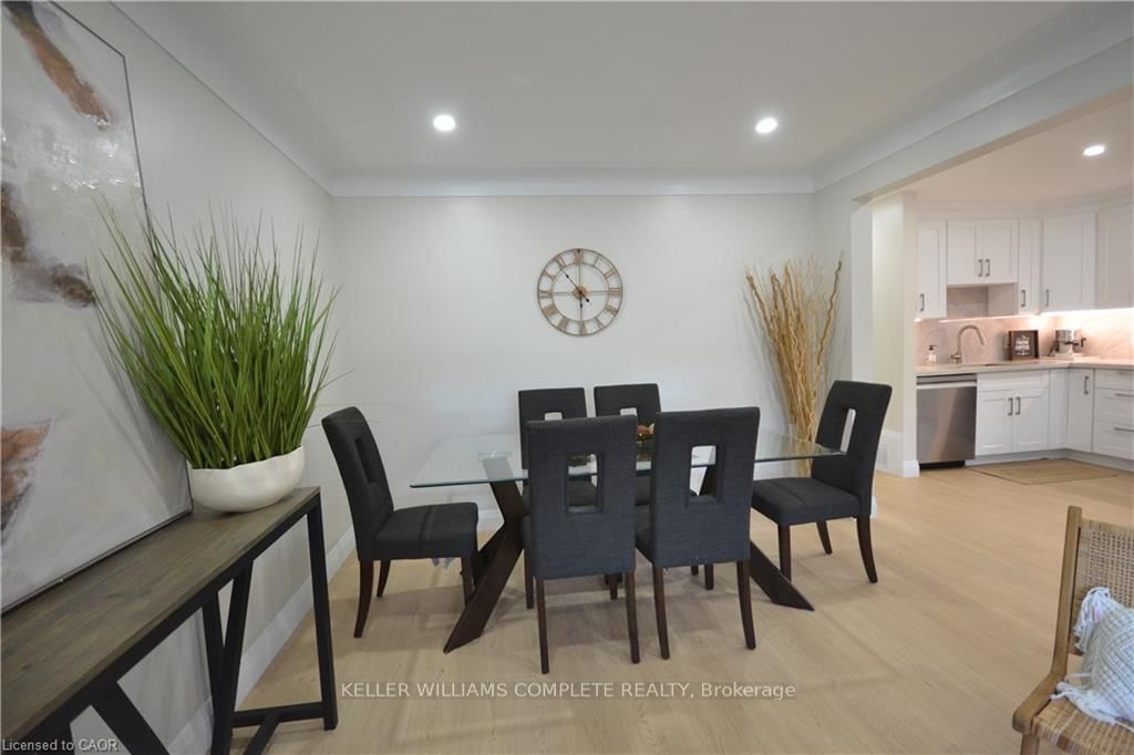 101 REID Avenue N • Hamilton, ON photo 13