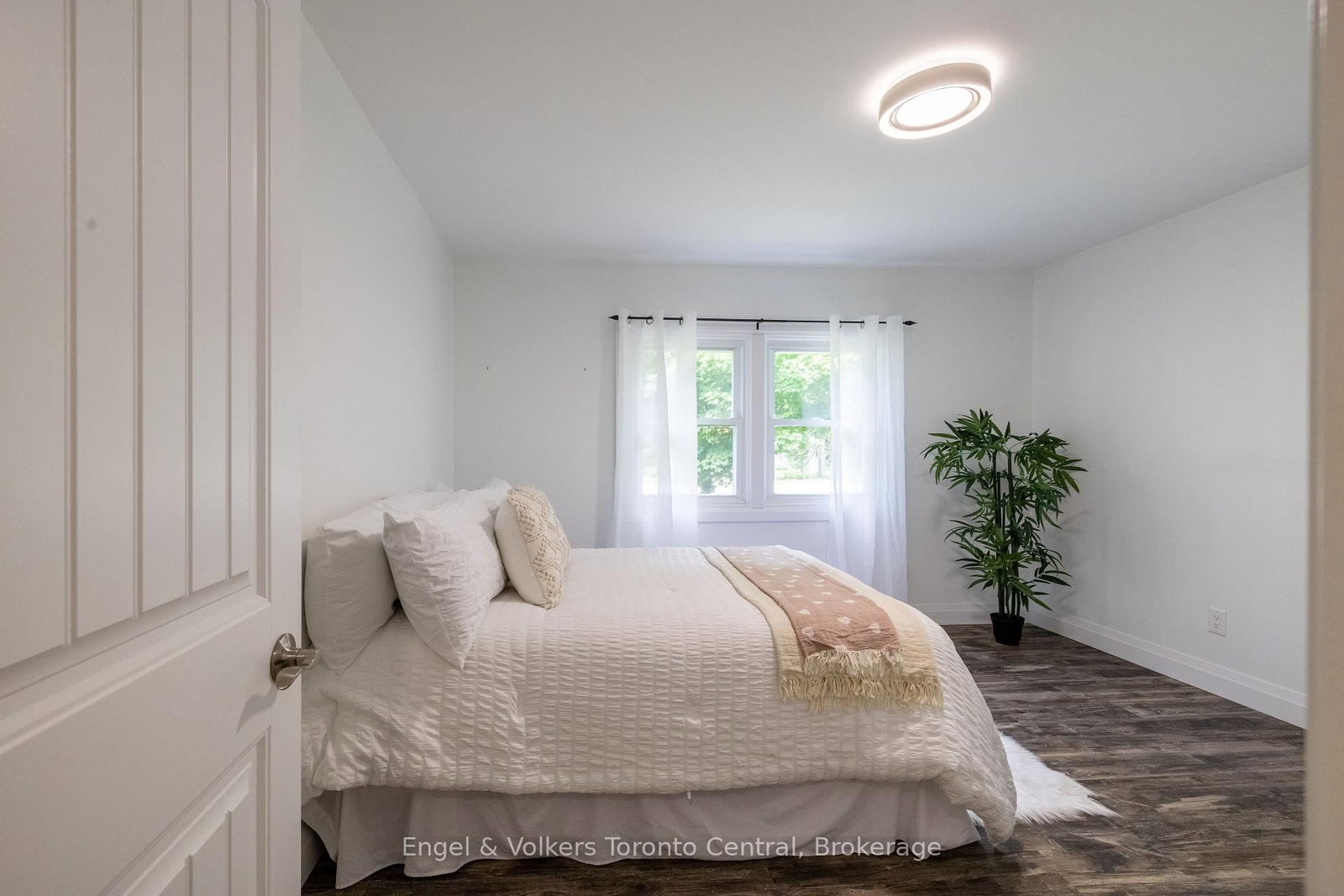 37 Spencer Street • Bracebridge, ON photo 14