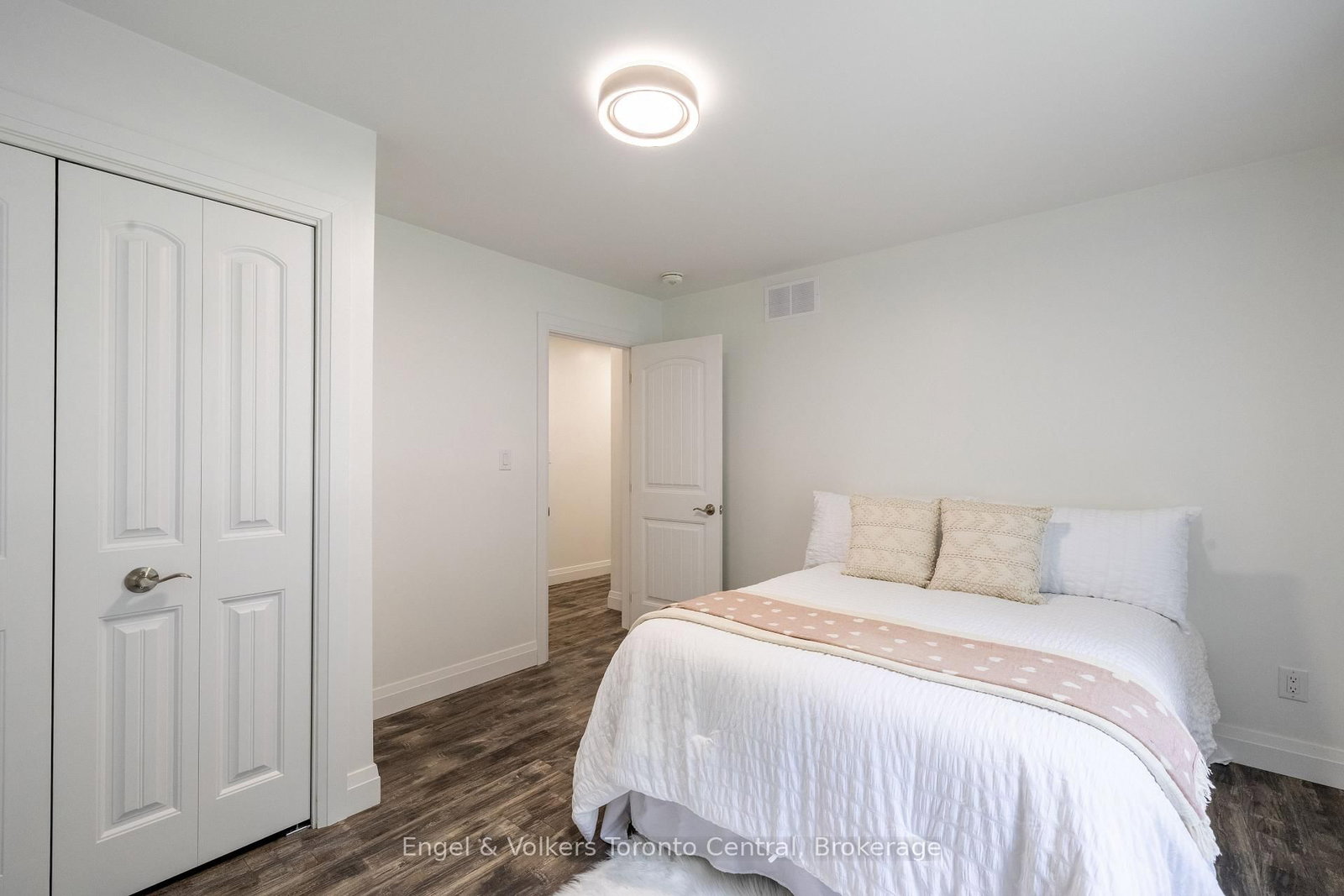 37 Spencer Street • Bracebridge, ON photo 15
