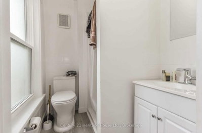153 St Andrews Street • Cambridge, ON photo 9