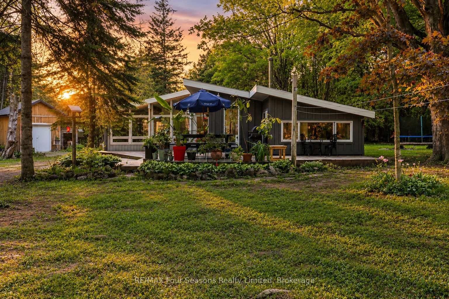 354515 Osprey Artemesia Rr 4 Road • Grey Highlands, ON photo 1