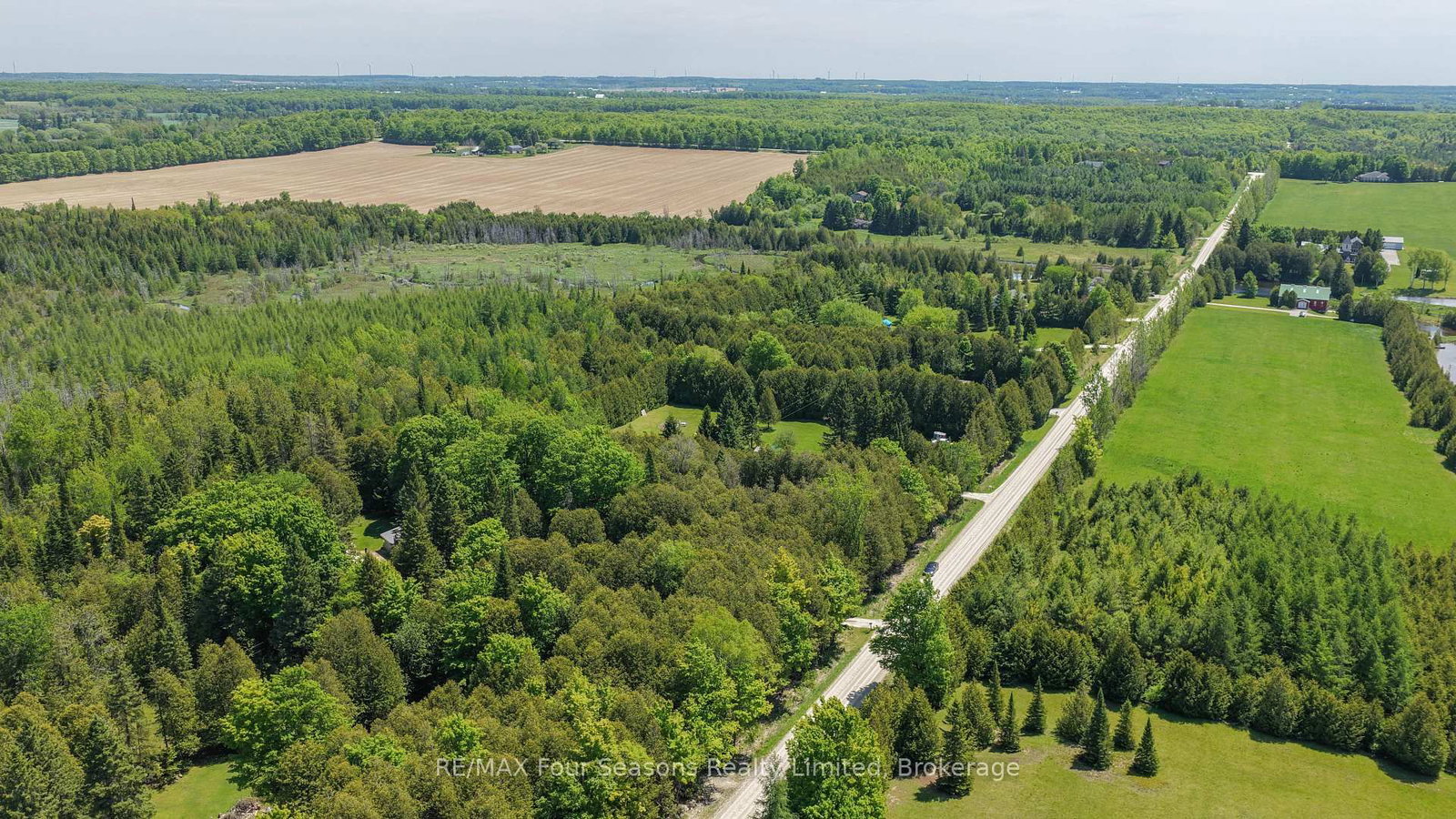 354515 Osprey Artemesia Rr 4 Road • Grey Highlands, ON photo 2