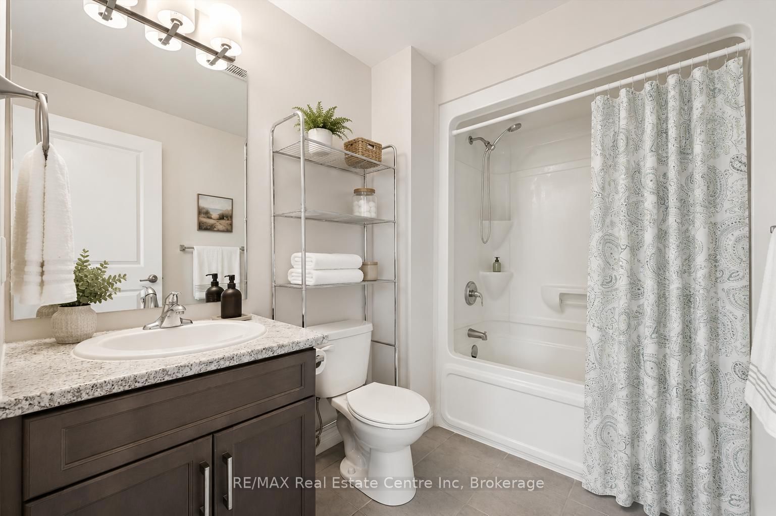 Condo sold at 308-1284 Gordon Street, Guelph, Ontario, N1L 0M8 - Kortright East - MLS: X13463550