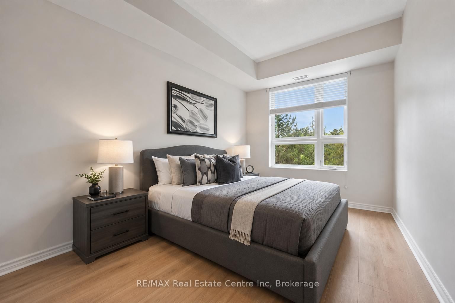 Condo sold at 308-1284 Gordon Street, Guelph, Ontario, N1L 0M8 - Kortright East - MLS: X13463550
