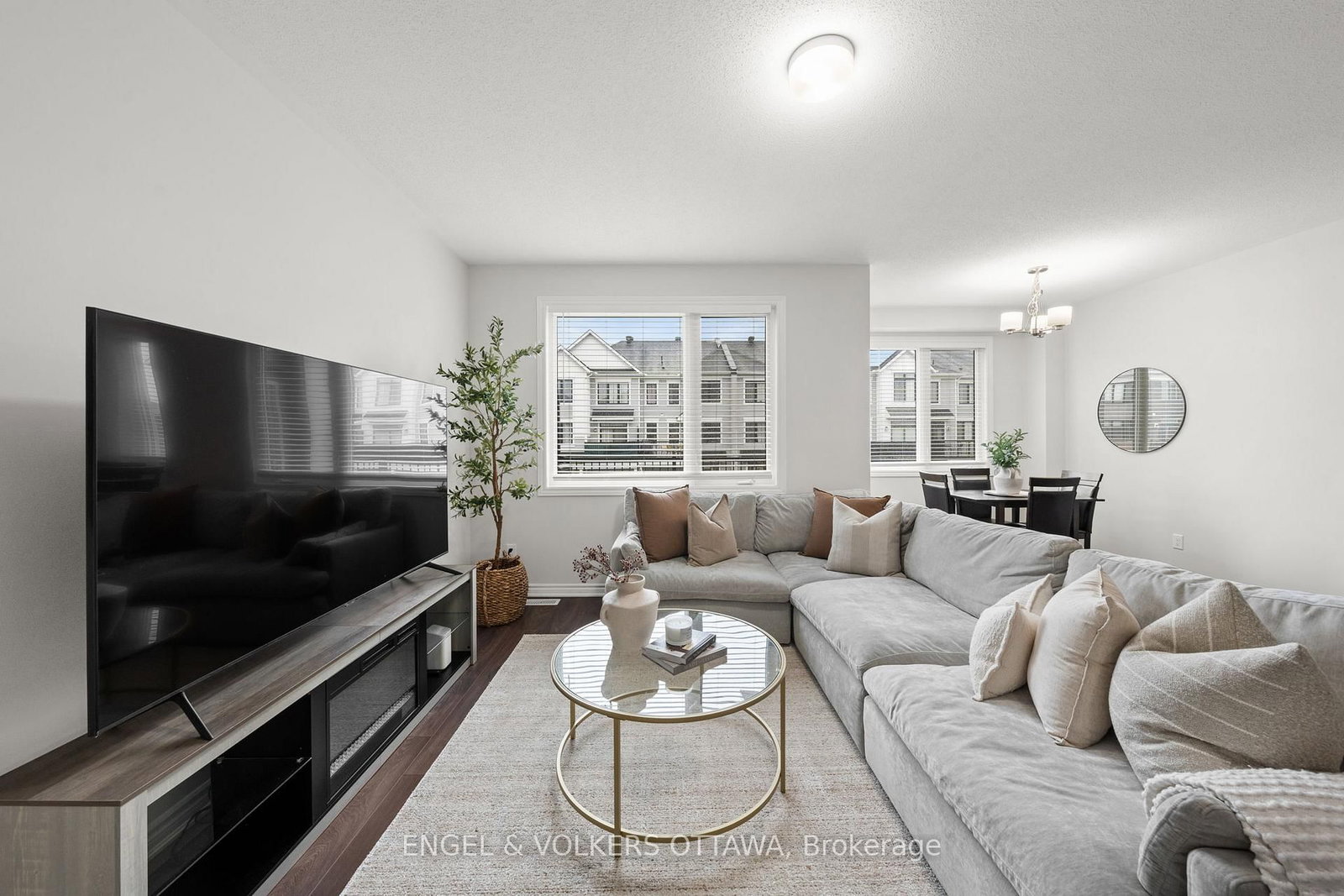 Townhouse sold at 59 Ursid Mews, Ottawa, Ontario, K2J 6T3 - Barrhaven - Half Moon Bay - MLS: X13463564