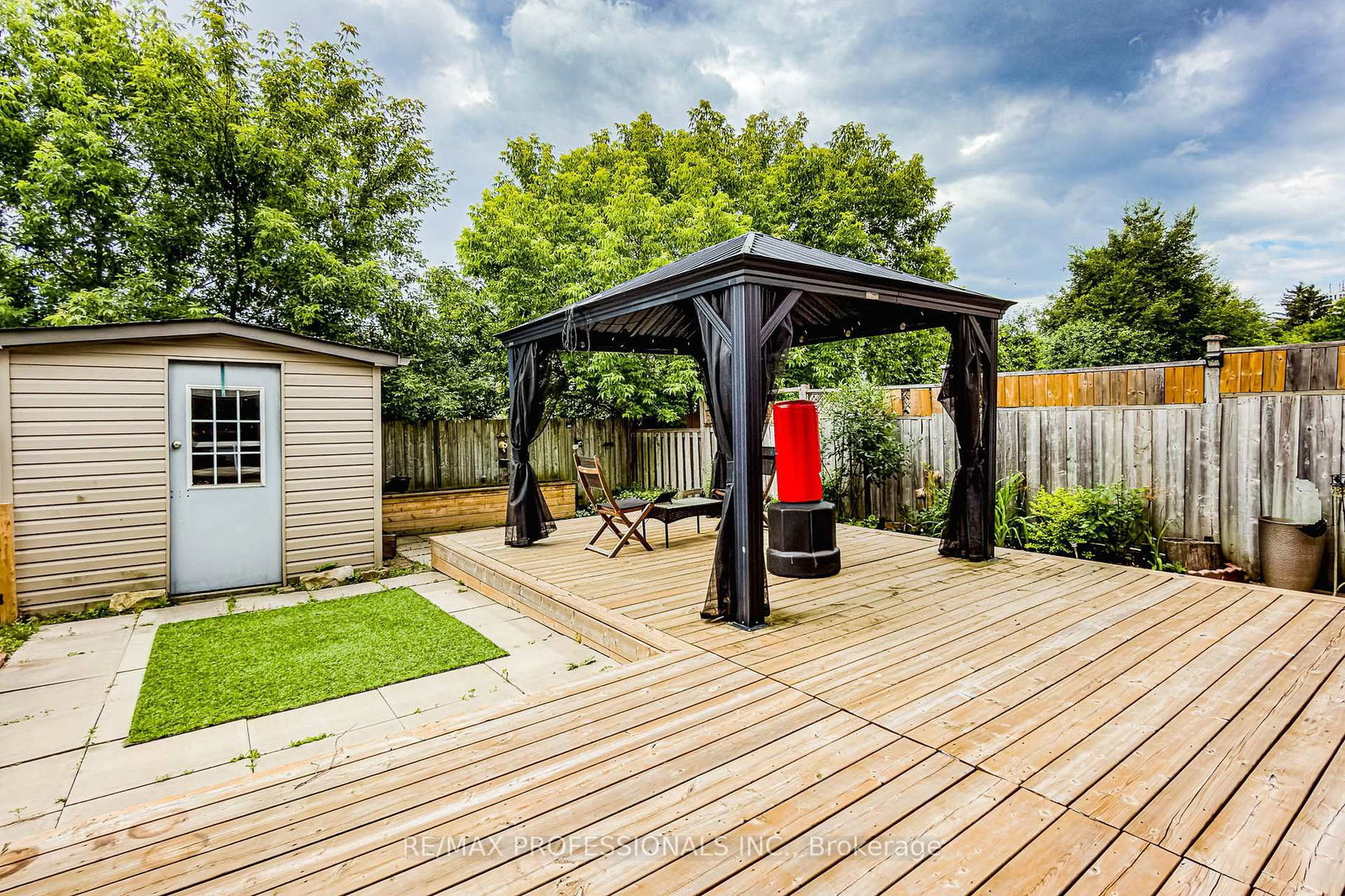 Detached House for sale at 178 Kovac Road, Cambridge, Ontario, N1R 8K3 - MLS: X13463586