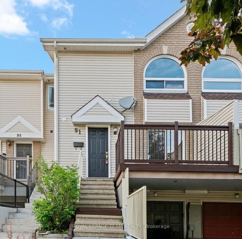 91 Thornbury Crescent