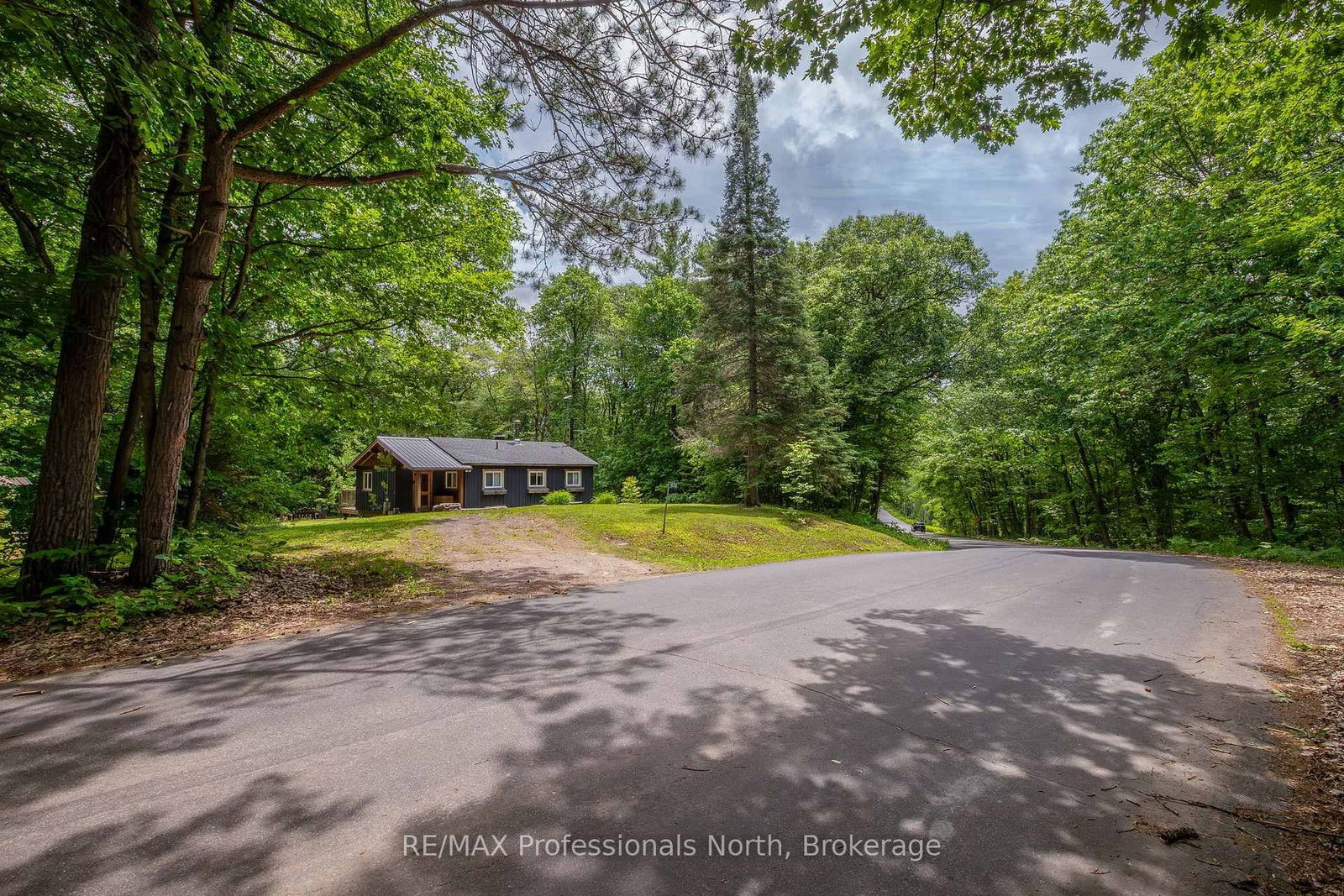 1628 Boshkung Lake Road • Algonquin Highlands, ON photo 3