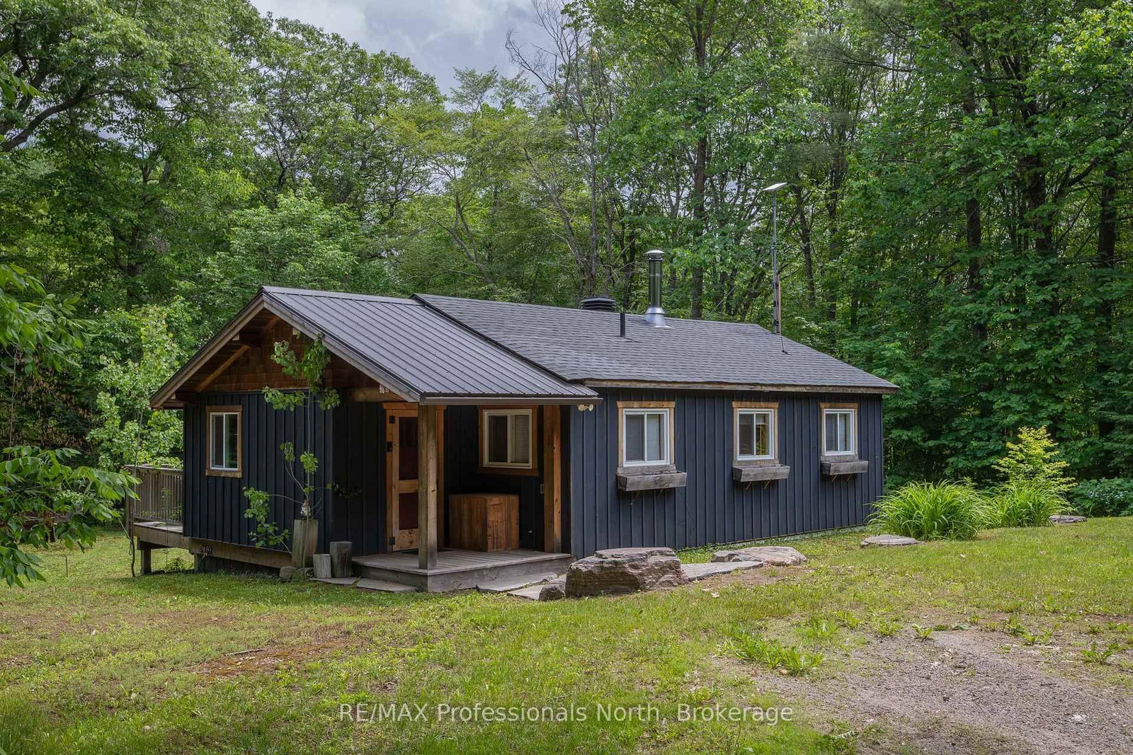 1628 Boshkung Lake Road • Algonquin Highlands, ON photo 4