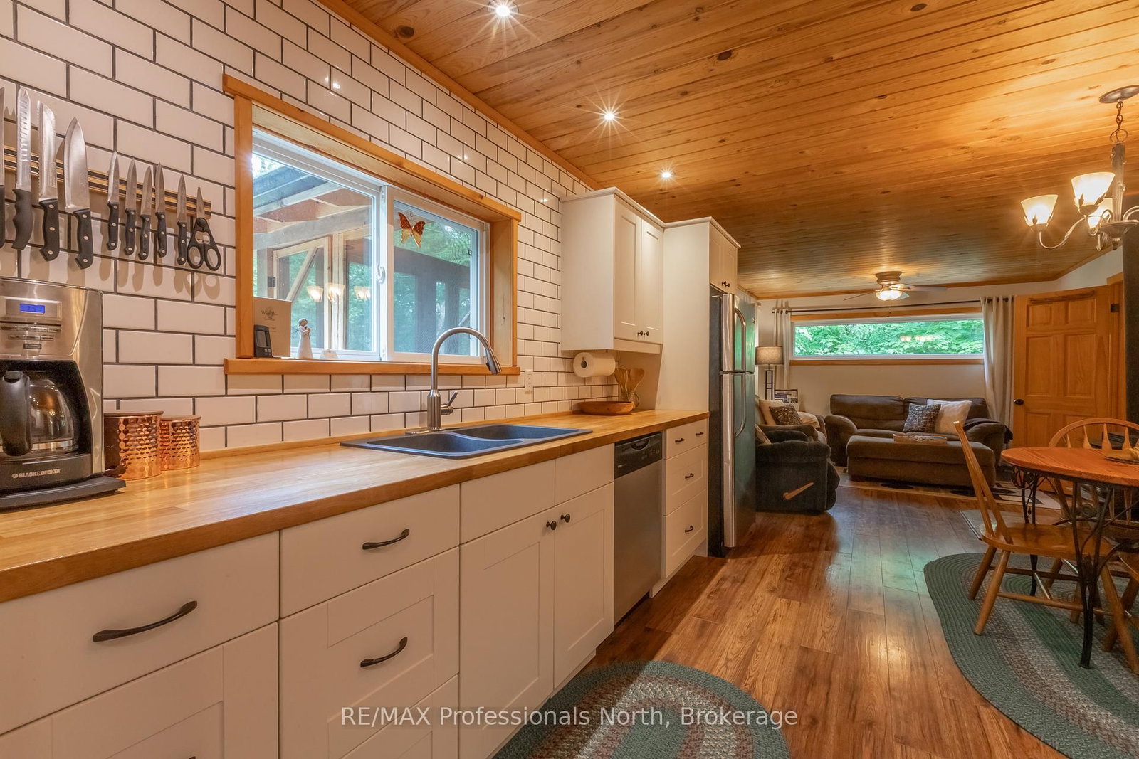 1628 Boshkung Lake Road • Algonquin Highlands, ON photo 9