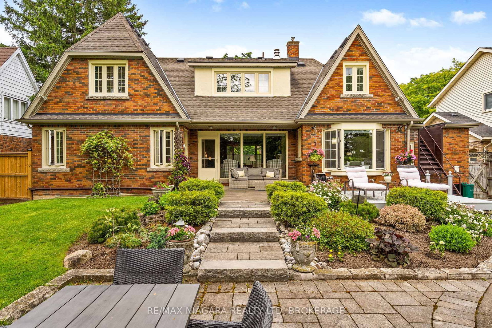 97 Glenridge Avenue • St. Catharines, ON photo 31