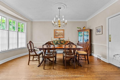 97 Glenridge Avenue • St. Catharines, ON photo 8