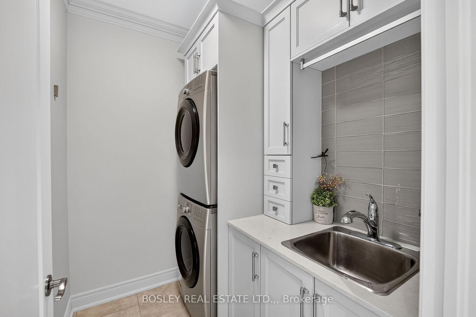 175 Queen Street • #Unit 5 • Niagara-on-the-Lake, ON photo 19