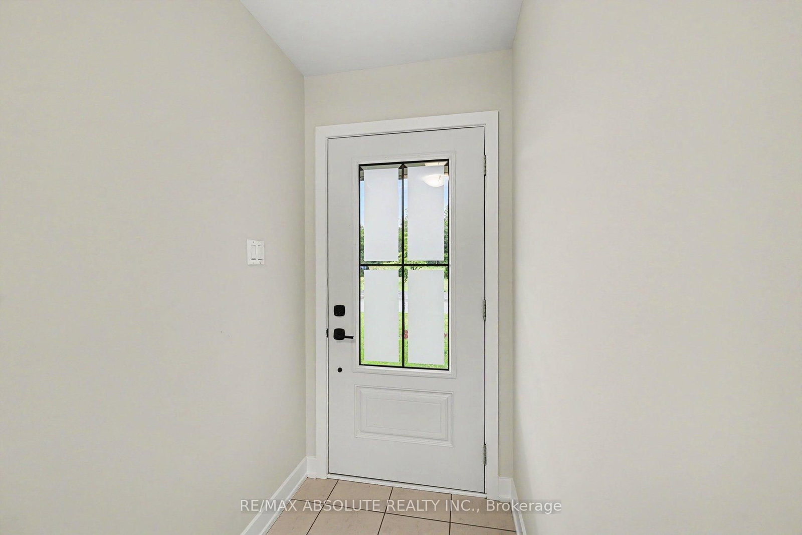 186 Seabert Drive • Arnprior, ON photo 3
