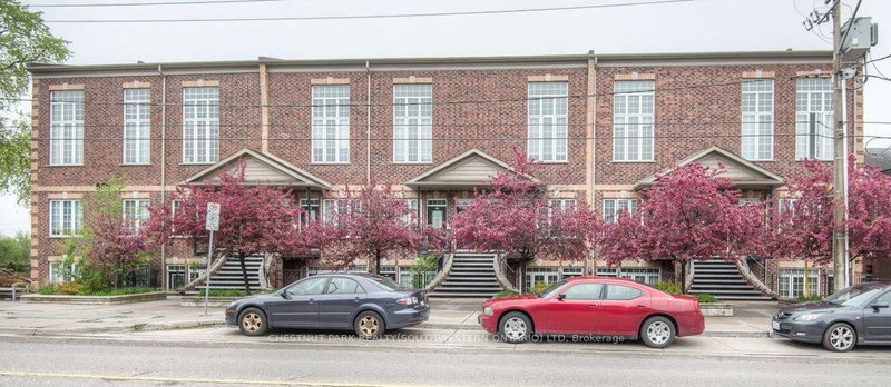 home for sale on 201-555 King Street E