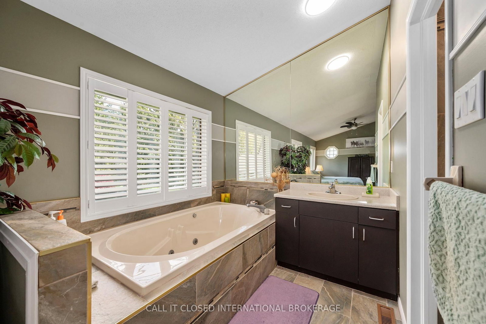 39833 SHADY LANE Crescent • Southwold, ON photo 27