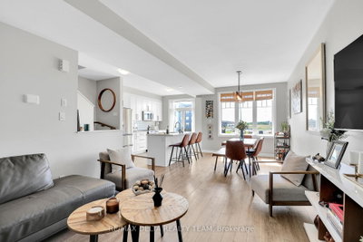 607 Prominence Way • Ottawa, ON photo 9