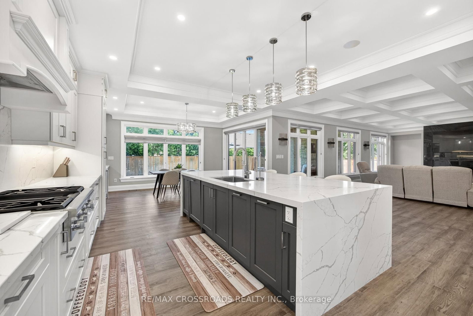 11 Oakley Court • Hamilton, ON photo 17