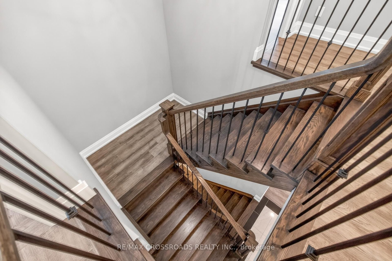 11 Oakley Court • Hamilton, ON photo 22
