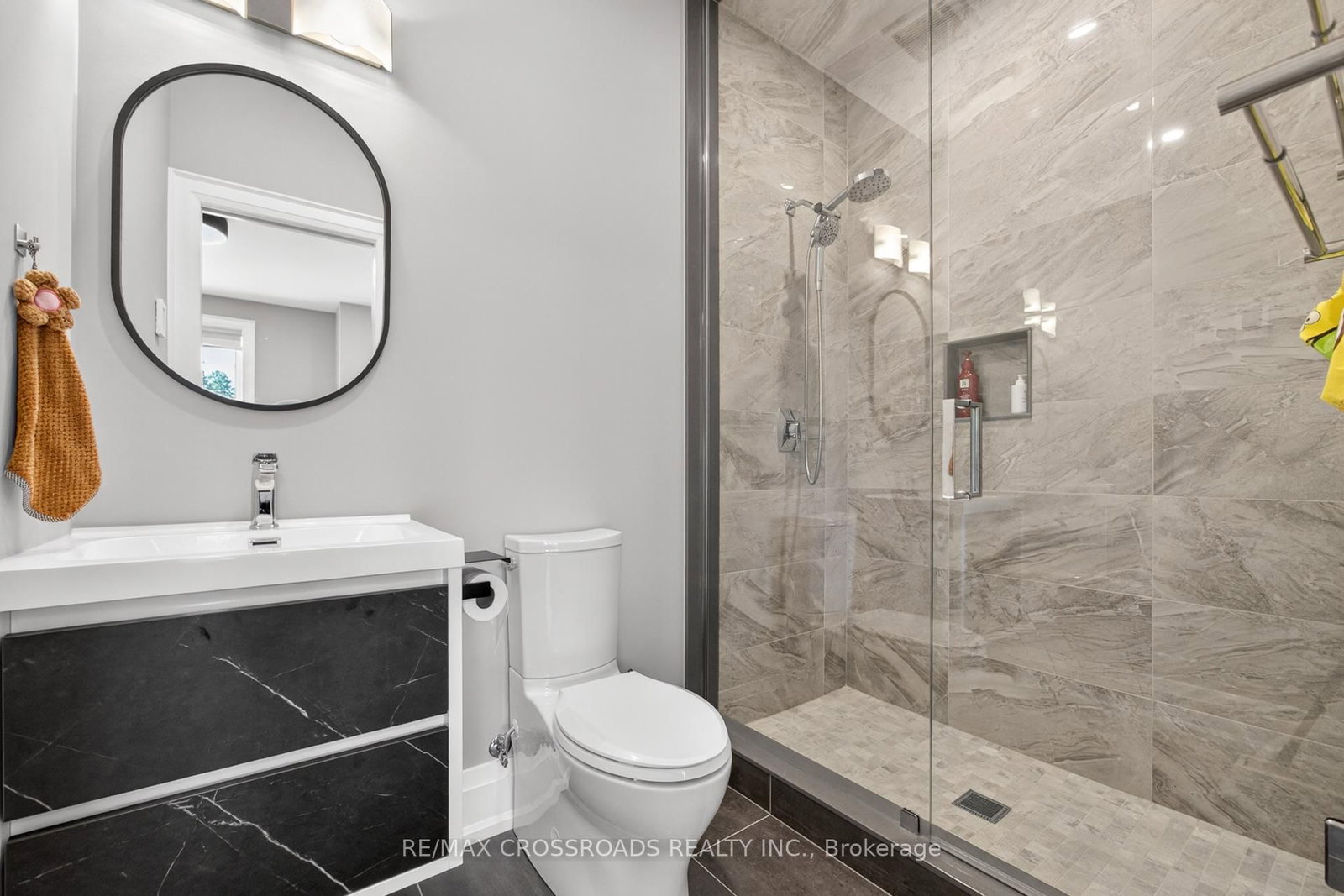 11 Oakley Court • Hamilton, ON photo 30