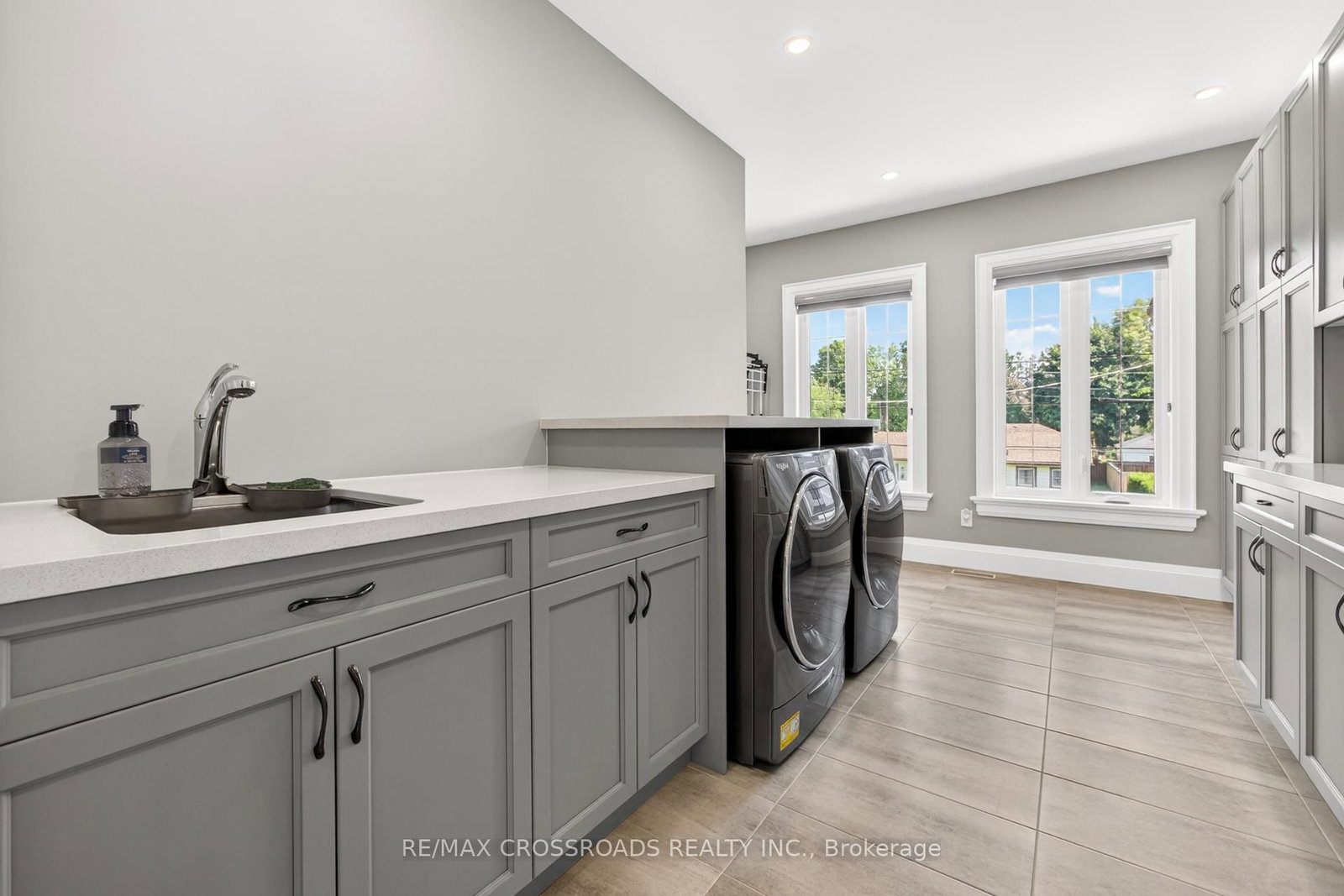 11 Oakley Court • Hamilton, ON photo 34