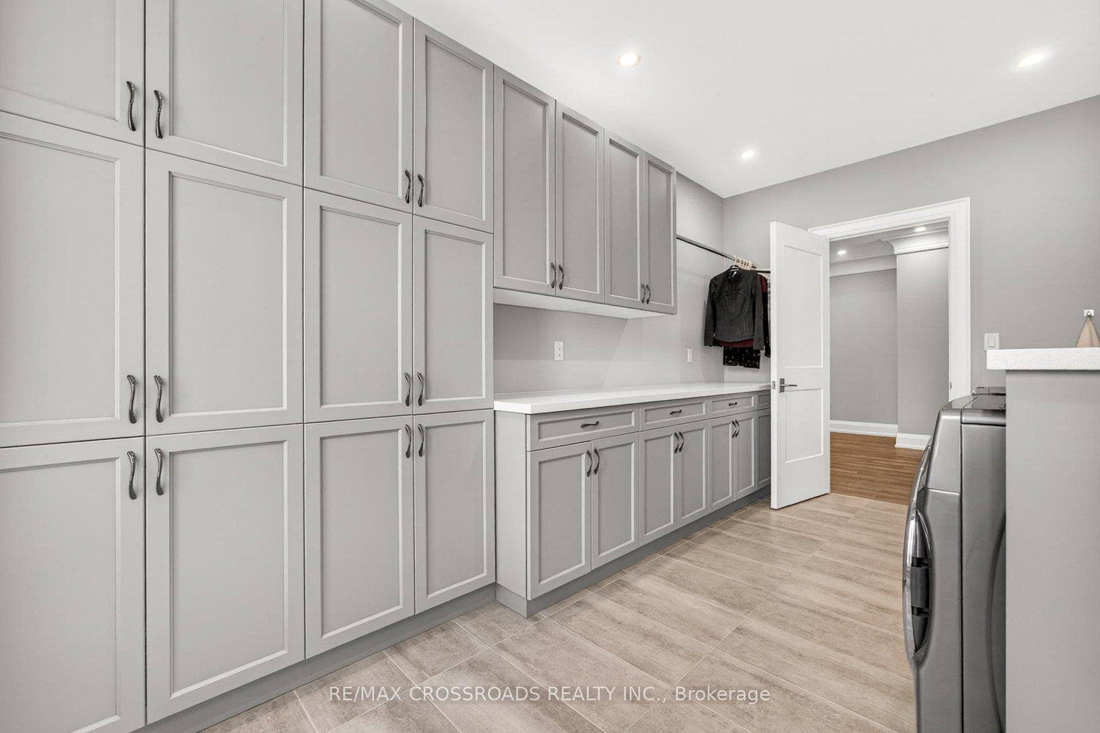 11 Oakley Court • Hamilton, ON photo 35