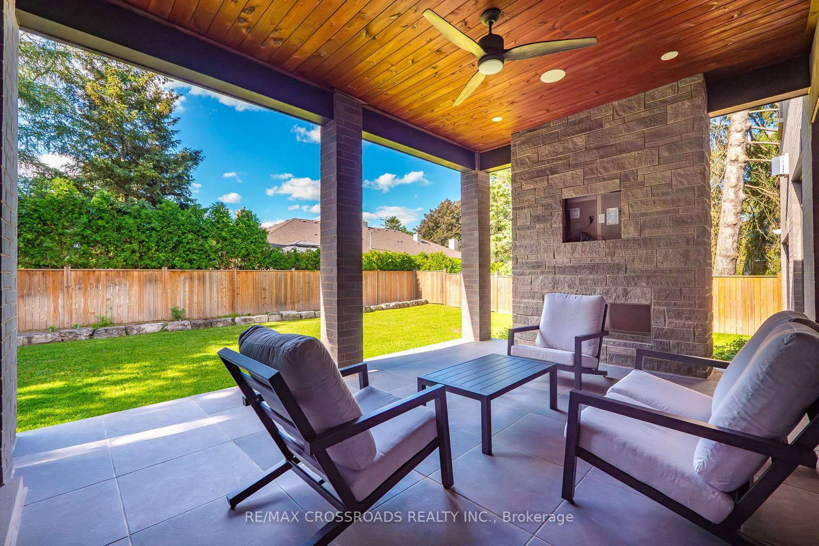 11 Oakley Court • Hamilton, ON photo 48