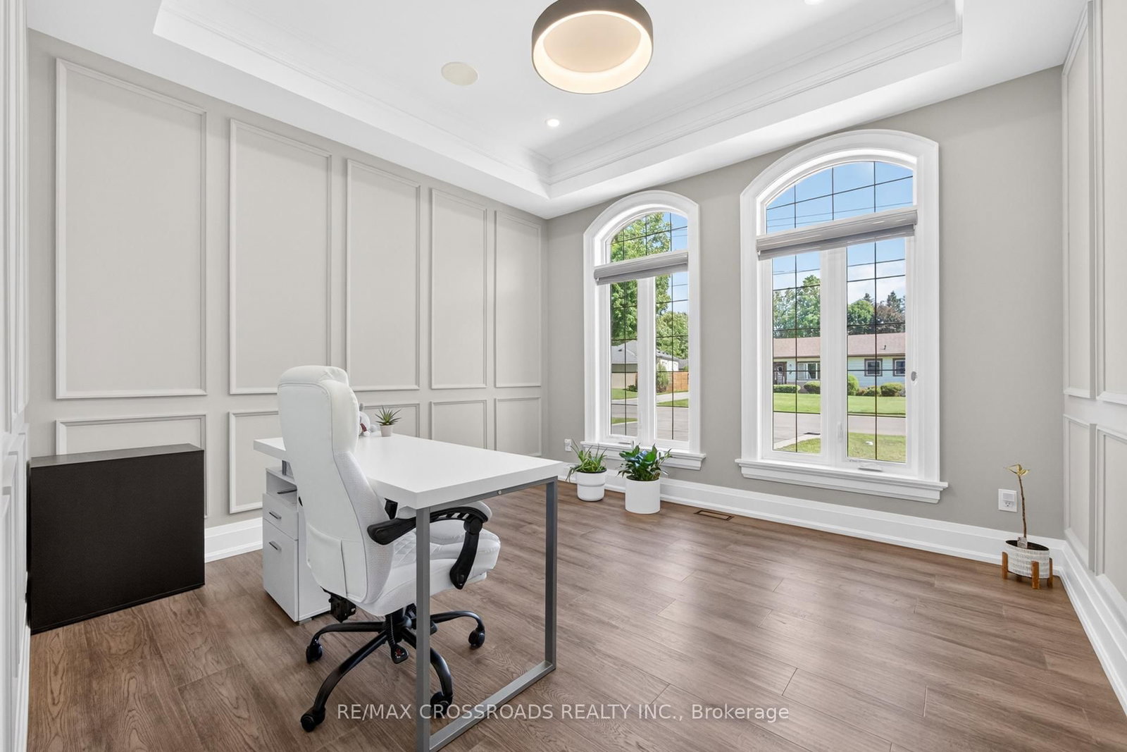 11 Oakley Court • Hamilton, ON photo 8