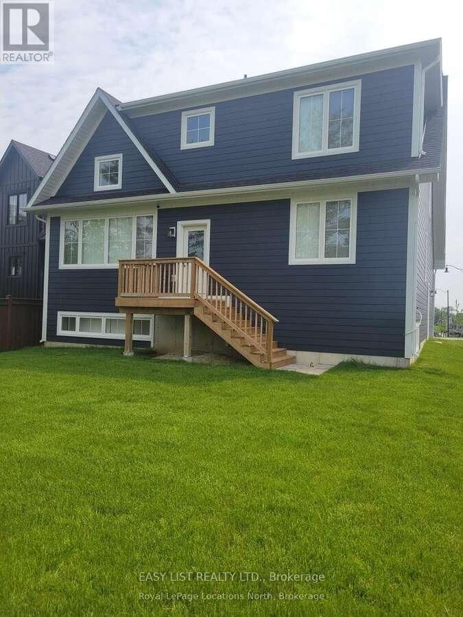 158 Courtland Street • Blue Mountains, ON photo 3