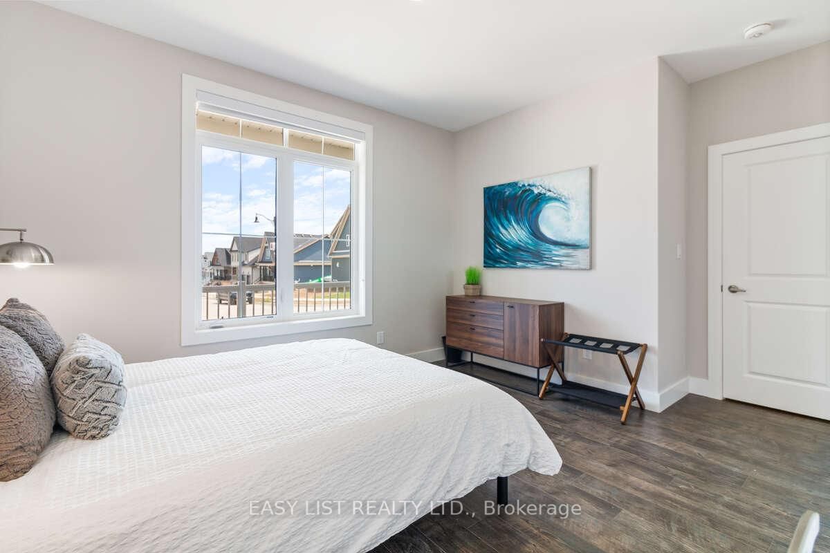 158 Courtland Street • Blue Mountains, ON photo 6