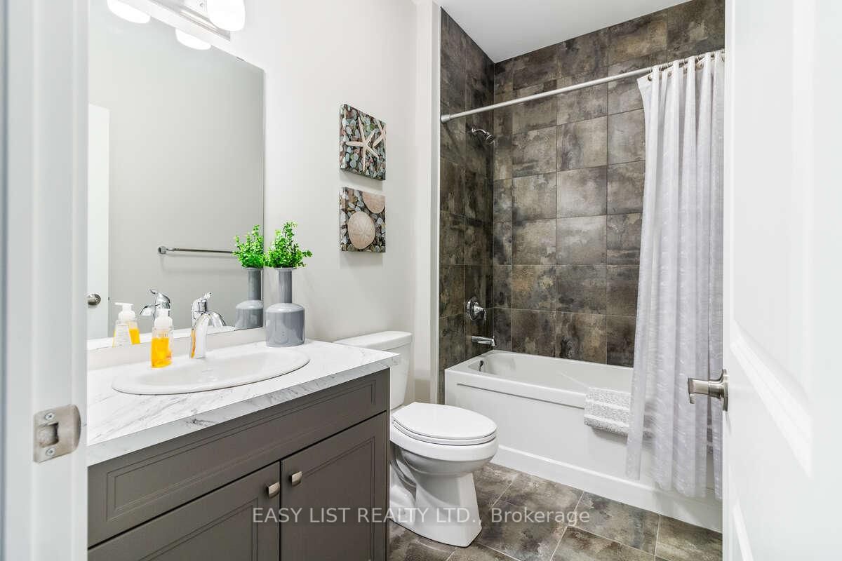 158 Courtland Street • Blue Mountains, ON photo 7