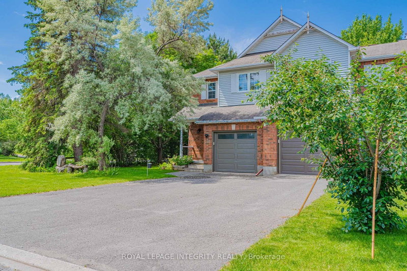 home for sale on 208 BLACKDOME Crescent