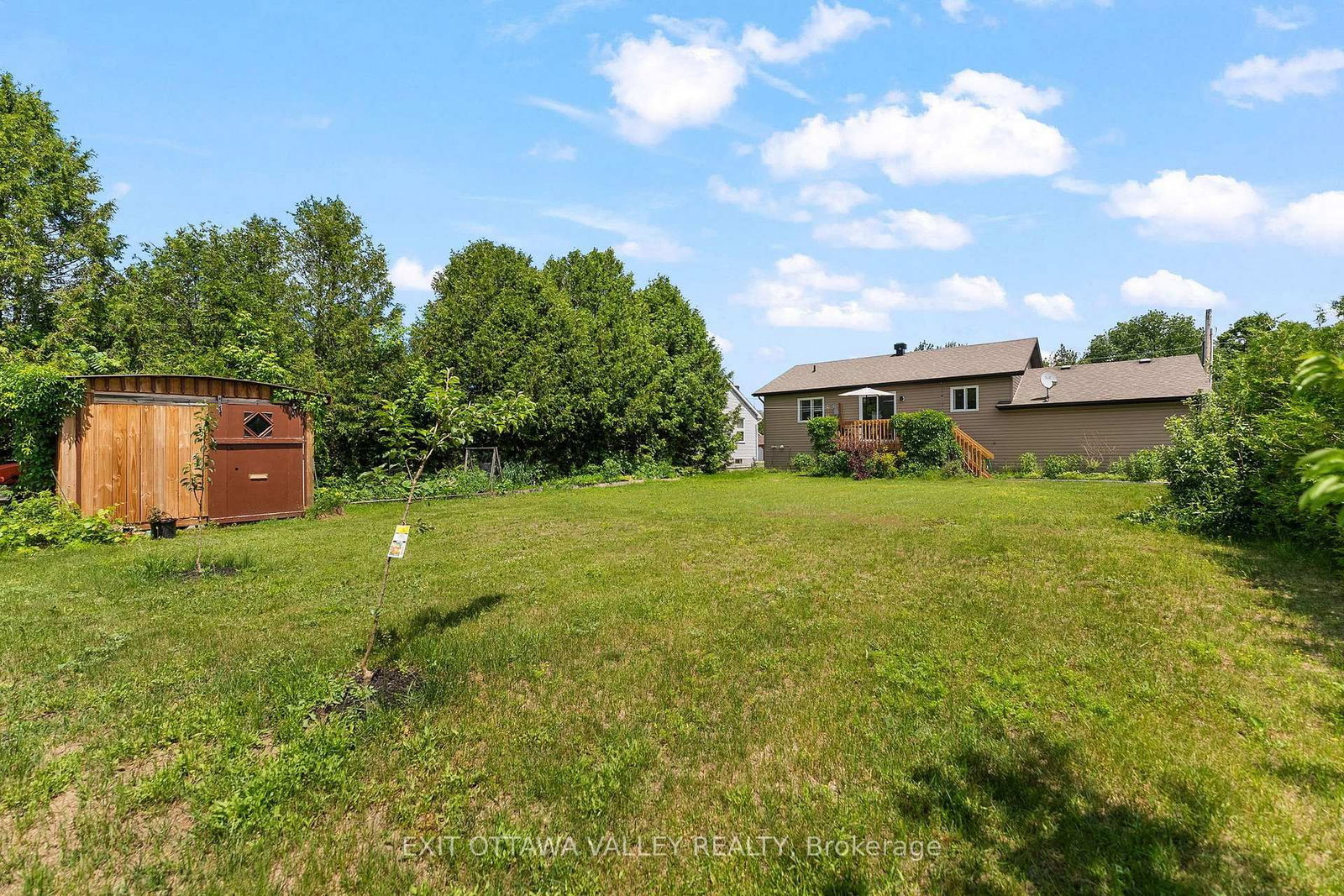 9 Minto Street • Beachburg, ON photo 39