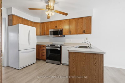 825 Shelborne Street • #13 • London South, ON photo 9